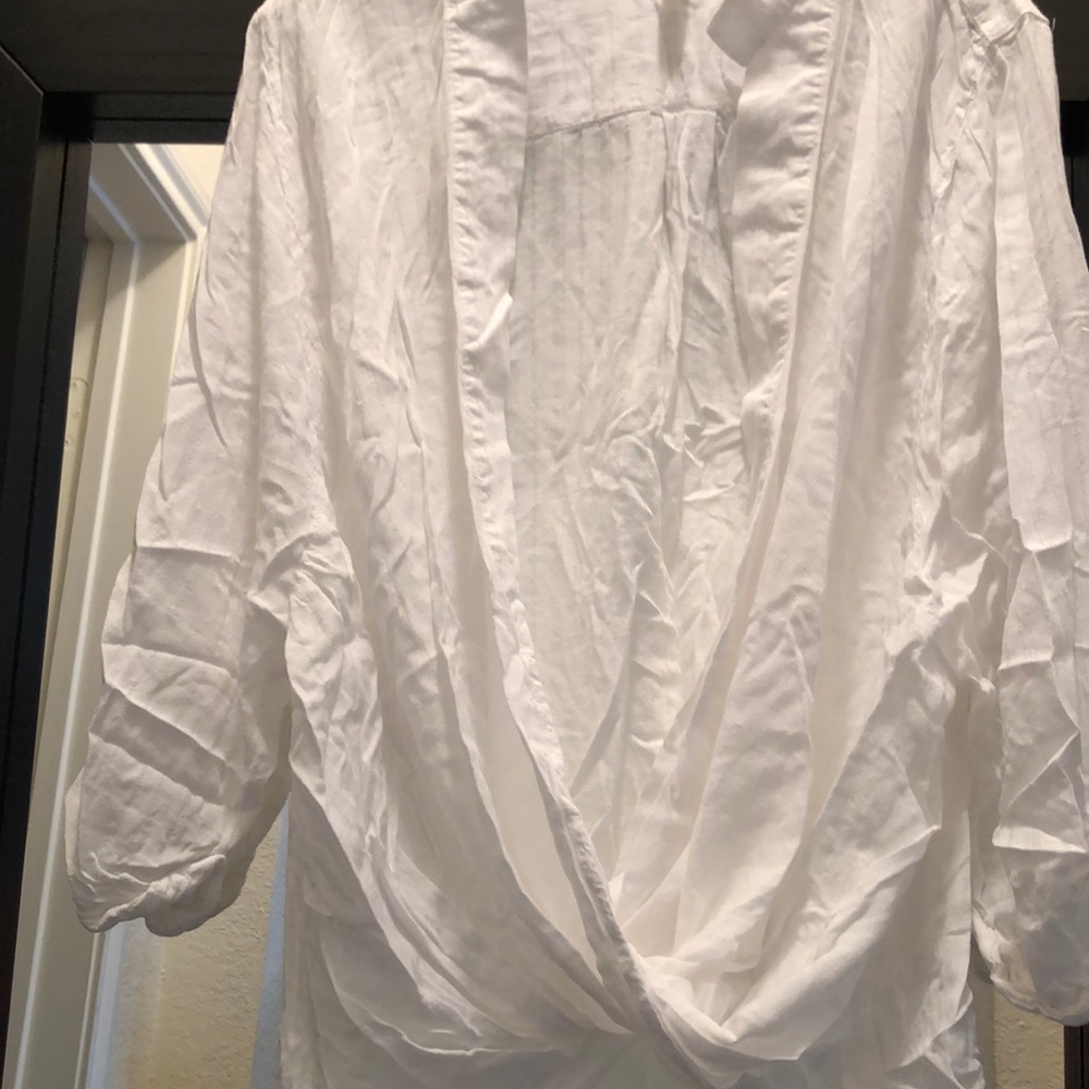 Clear Out Elan Wrap Front White Tunic - image 3